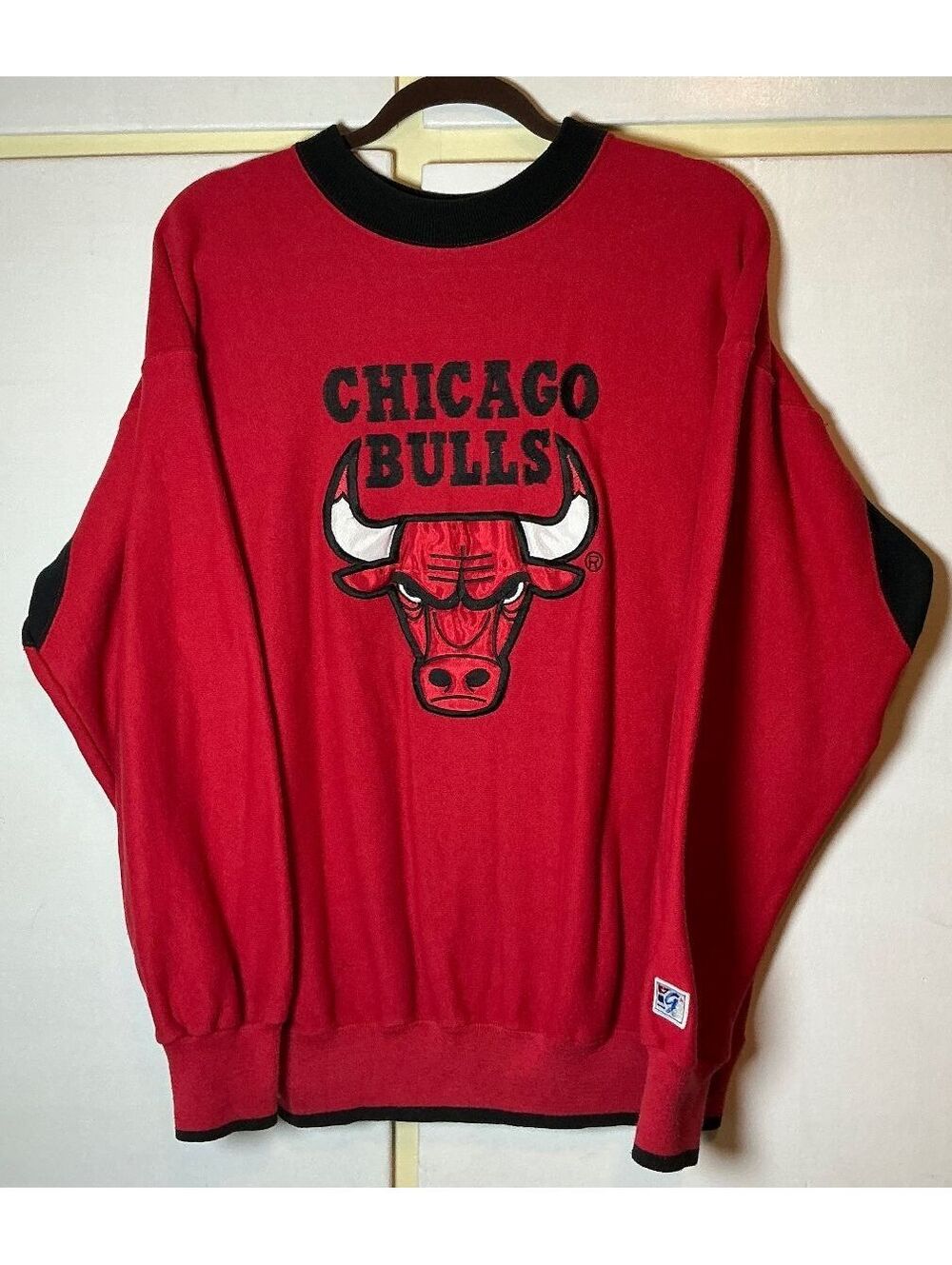 American Vintage Chicago Bulls Crewneck Sweatshirt Size Large USA Made